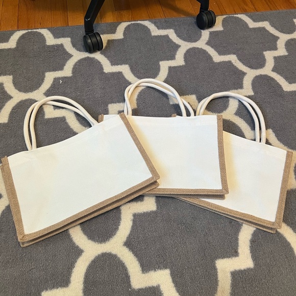 Burlap Tote Bags w/ Handles Reusable Bag for any occasion brand new (3 of them) - Picture 5 of 7